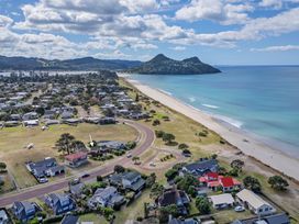 Beachfront Landing - Pauanui Holiday Home -  - 1179474 - thumbnail photo 1
