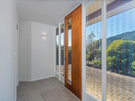 Beachfront Landing - Pauanui Holiday Home -  - 1179474 - thumbnail photo 11