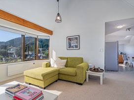 Beachfront Landing - Pauanui Holiday Home -  - 1179474 - thumbnail photo 9