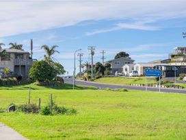 The Sun Trap - Waihi Beach Holiday Home -  - 1179657 - thumbnail photo 7