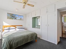 Serenity Lakehouse - Rotorua Holiday Home -  - 1180178 - thumbnail photo 19