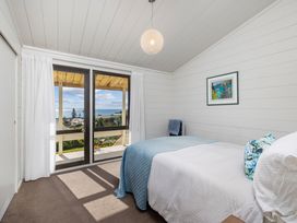 Doubtless Bay Vista - Cable Bay Retreat -  - 1182092 - thumbnail photo 13