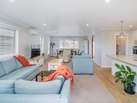 Golden Vista - Coromandel Holiday Home -  - 1182179 - thumbnail photo 9