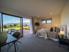 Southern Solace - Te Anau Holiday Home -  - 1182240 - thumbnail photo 21