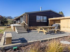 Railside Chalet - Raurimu Holiday Home -  - 1182522 - thumbnail photo 23