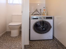 Railside Chalet - Raurimu Holiday Home -  - 1182522 - thumbnail photo 15