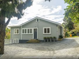 A house with steps and garden at Whangarei Retreat - Whangarei