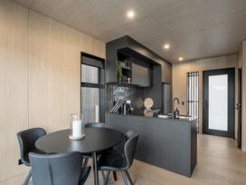 Apres Peak - Queenstown Holiday Home -  - 1182983 - thumbnail photo 8