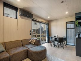 Apres Peak - Queenstown Holiday Home -  - 1182983 - thumbnail photo 7