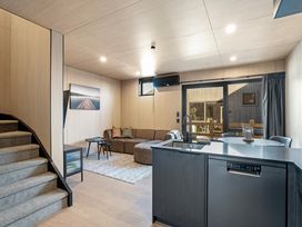 Apres Peak - Queenstown Holiday Home -  - 1182983 - thumbnail photo 10