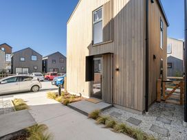 Apres Peak - Queenstown Holiday Home -  - 1182983 - thumbnail photo 18