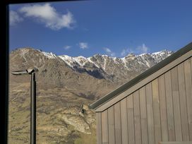 Apres Peak - Queenstown Holiday Home -  - 1182983 - thumbnail photo 17