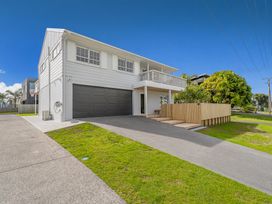 Beverley Beach - Whangamata Holiday Home -  - 1183392 - thumbnail photo 6
