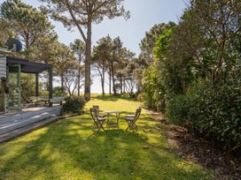 Pine Haven - Matarangi Holiday Home -  - 1183535 - thumbnail photo 42