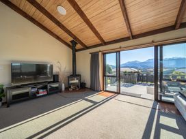 Four Peaks on Matai - Te Anau Holiday Home -  - 1183786 - thumbnail photo 7