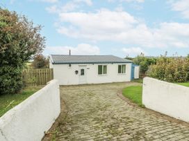 3 bedroom Cottage for rent in Church Bay