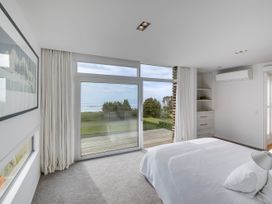 The Whyte House - Waimarama Beachfront -  - 1184086 - thumbnail photo 18