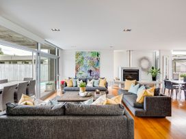 The Whyte House - Waimarama Beachfront -  - 1184086 - thumbnail photo 6