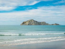 The Whyte House - Waimarama Beachfront -  - 1184086 - thumbnail photo 5