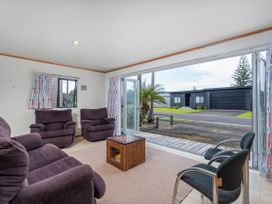 Family Tides Retreat - Whangapoua Holiday Home -  - 1184087 - thumbnail photo 31