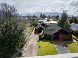 Matai by the Lake - Te Anau -  - 1184088 - thumbnail photo 1