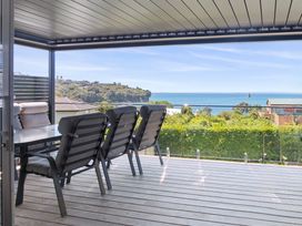 Seaview Sanctuary - Tindalls Beach Holiday Home -  - 1184346 - thumbnail photo 1
