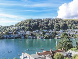 1 bedroom Cottage for rent in Dartmouth