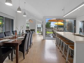 A dining room with a table and chairs at Omaha in Omaha