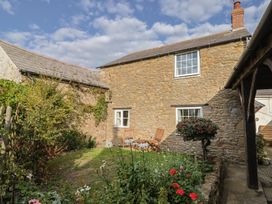 2 bedroom Cottage for rent in Bridport