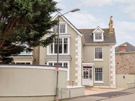 3 bedroom Cottage for rent in Camborne