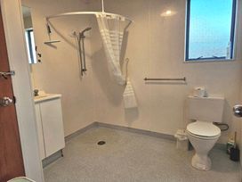 Restful on Rutherford - Waikanae Holiday Home -  - 1191099 - thumbnail photo 12