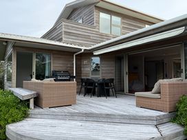 Tranquil Waterfront Getaway - Point Wells -  - 1191859 - thumbnail photo 6