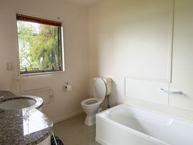 Tranquil Waterfront Getaway - Point Wells -  - 1191859 - thumbnail photo 9