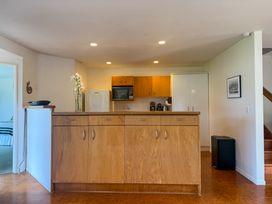 Tranquil Waterfront Getaway - Point Wells -  - 1191859 - thumbnail photo 11