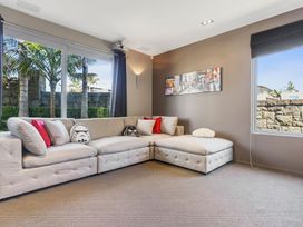 Azure Edge - Auckland Holiday Home -  - 1192097 - thumbnail photo 7