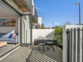Cityscape Haven - Christchurch Holiday Apartment -  - 1192164 - thumbnail photo 6