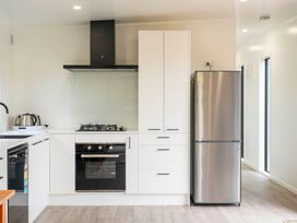 Deckside Escape - Lake Taupo Holiday Home -  - 1192841 - thumbnail photo 7