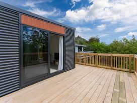 Deckside Escape - Lake Taupo Holiday Home -  - 1192841 - thumbnail photo 13