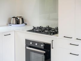 Deckside Escape - Lake Taupo Holiday Home -  - 1192841 - thumbnail photo 6