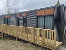 Deckside Escape - Lake Taupo Holiday Home -  - 1192841 - thumbnail photo 14