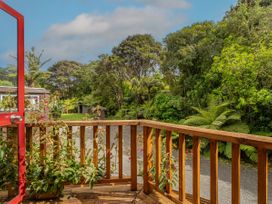The Oak House - Driving Creek Retreat Coromandel -  - 1193171 - thumbnail photo 17