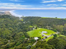 Treetop Break - Waipu Cove Holiday Home -  - 1193173 - thumbnail photo 26