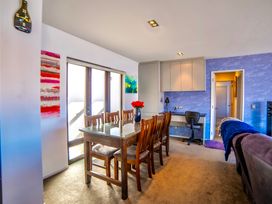 Lakefront Luxe Penthouse - Queenstown Central -  - 1193774 - thumbnail photo 9