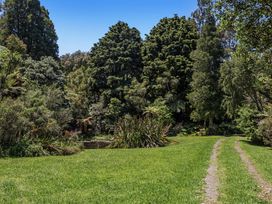 Hihi O Te Ra - Waterfront Waiotahe Holiday Home -  - 1193777 - thumbnail photo 5