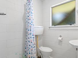 Hihi O Te Ra - Waterfront Waiotahe Holiday Home -  - 1193777 - thumbnail photo 21