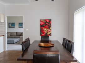 Sunlit Shores - Papamoa Holiday Homes -  - 1193850 - thumbnail photo 10