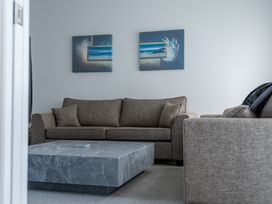 Sunlit Shores - Papamoa Holiday Homes -  - 1193850 - thumbnail photo 6