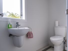 Sunlit Shores - Papamoa Holiday Homes -  - 1193850 - thumbnail photo 22