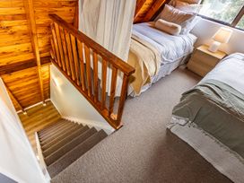 Peaks and Pines Chalet - Ohakune Holiday Home -  - 1193915 - thumbnail photo 19
