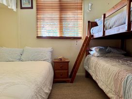 Salt and Siren - Mangawhai Heads Holiday Home -  - 1194068 - thumbnail photo 10